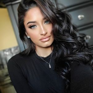 Meet your Posher, Tanya